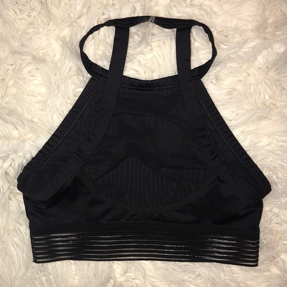 Victoria’s Secret sports bra size small - Picture 2 of 3